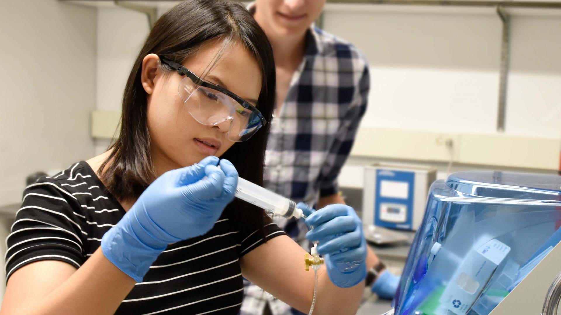 Audrey Shih works in the laboratory