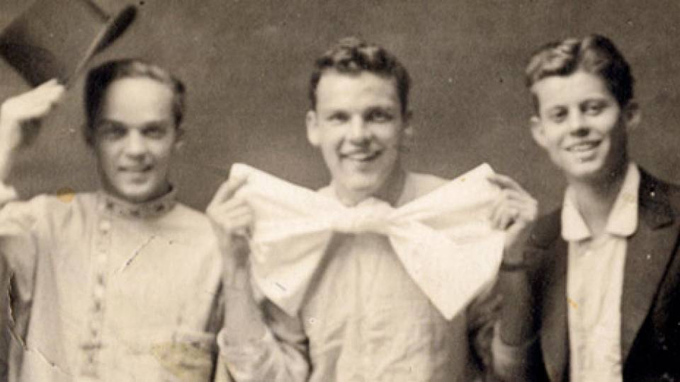 jfk exhibit christmas card homepage