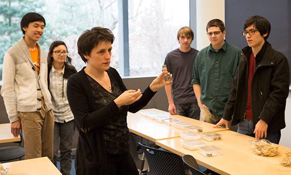 Freshman Seminar Alchemy Rampling with students