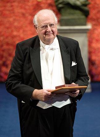 Angus Deaton Receives Nobel Prize Medal, Bringing Princeton Tally To 40