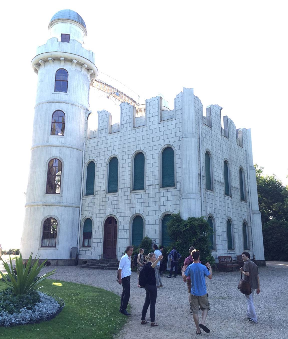 International Partnerships philosophy graduate students from Princeton and Humboldt at Pfaueninsel
