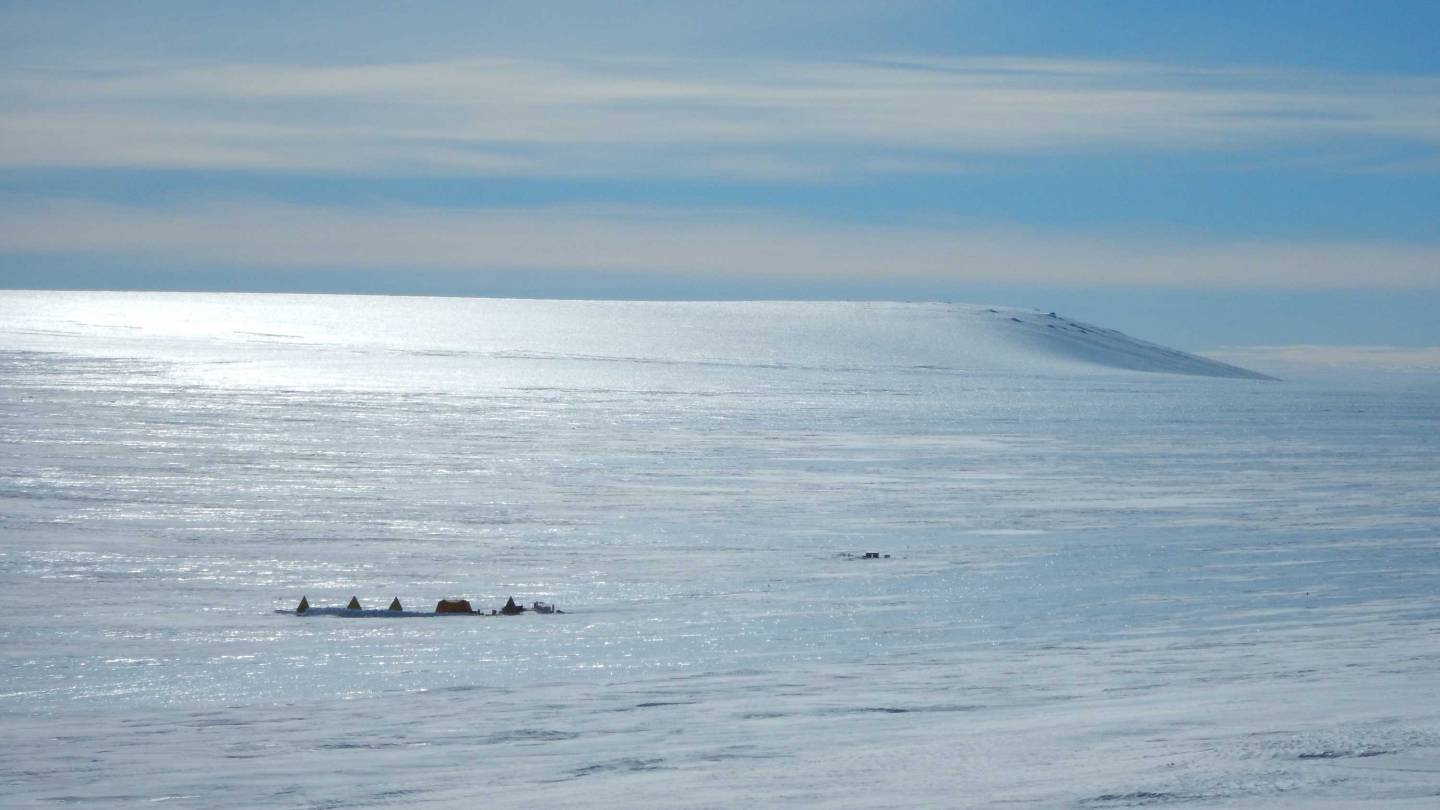 Oldest Ice camp on blue ice of Allan Hills